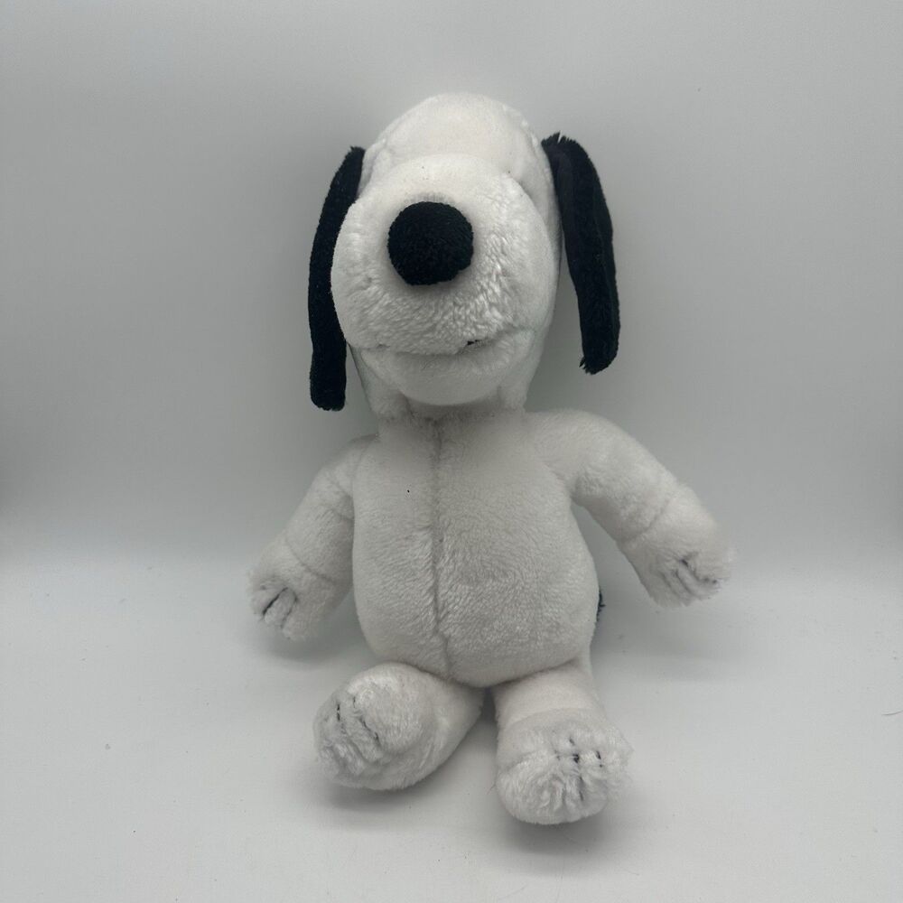 PEANUTS SNOOPY 1968 STUFFED PLUSH 11"